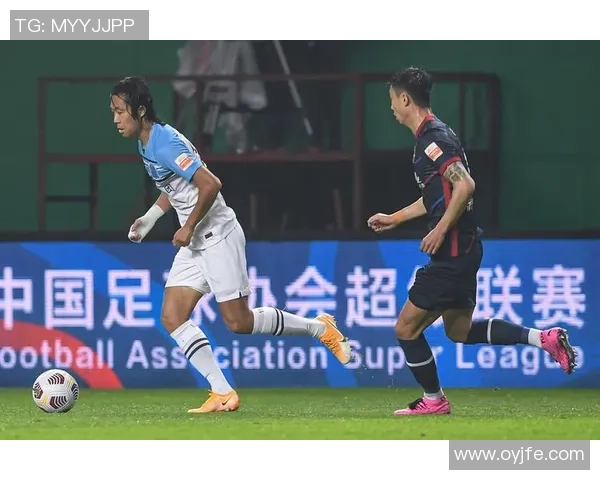 重庆与广州的激烈对决展现足球魅力与城市精神的完美结合