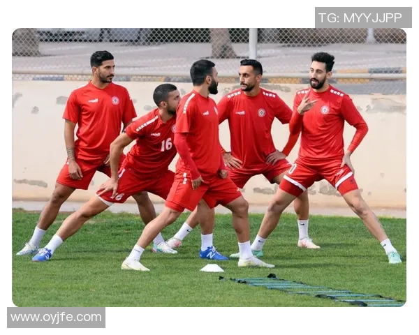 12强赛激战叙利亚对阵伊朗双方全力争胜展现足球魅力与激情 12强赛激战叙利亚对阵伊朗双方全力争胜展现足球魅力与激情