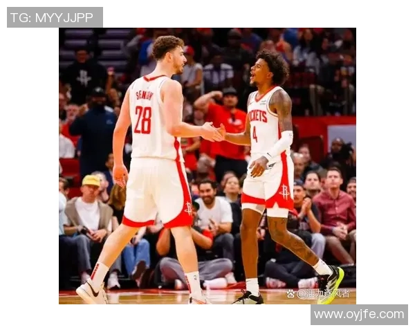 8日火箭队与黄蜂队激战回顾双方表现与关键时刻分析