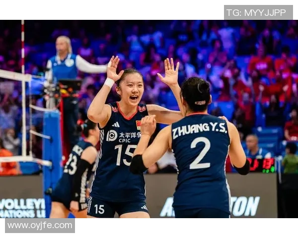 2014年女排世界杯精彩对决中国女排迎战强敌巴西队的巅峰之战